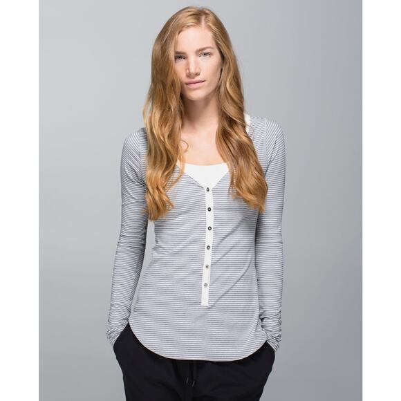 Lululemon Awesoma Henley in Hyper Stripe Heathered Slate Ghost Size 6 - Picture 1 of 4